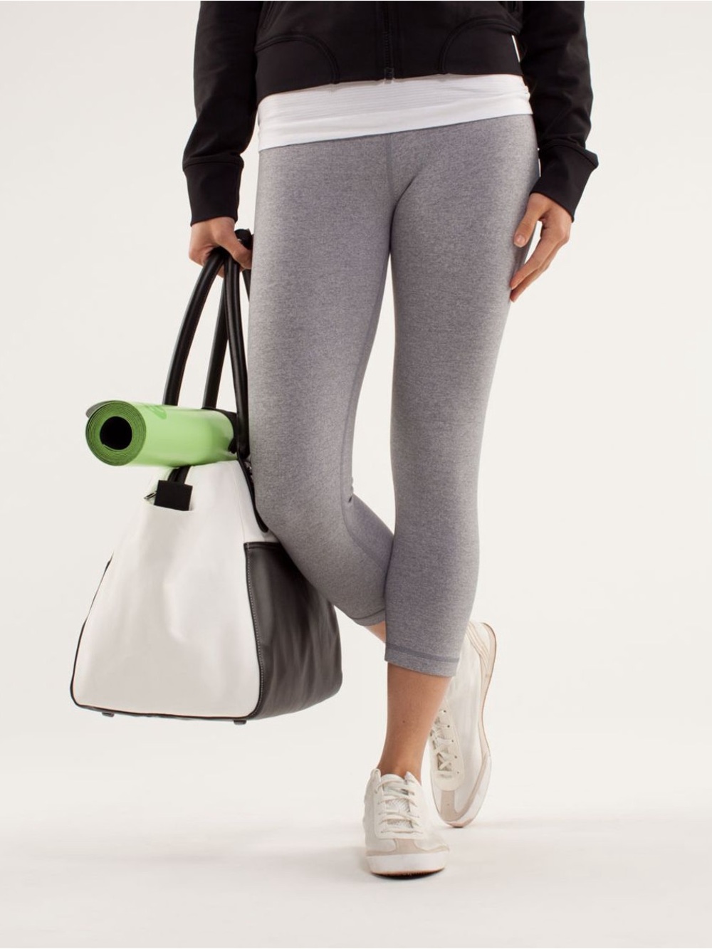 Lululemon Vinyasa To Vino Bag Canvas
Natural / Black - Picture 3 of 13